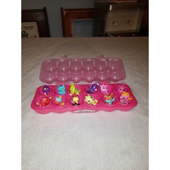 Hatchimals Colleggtibles 12 Eggs One Dozen Season 1 and 2 with Pink Egg Carton - Picture 4 of 5
